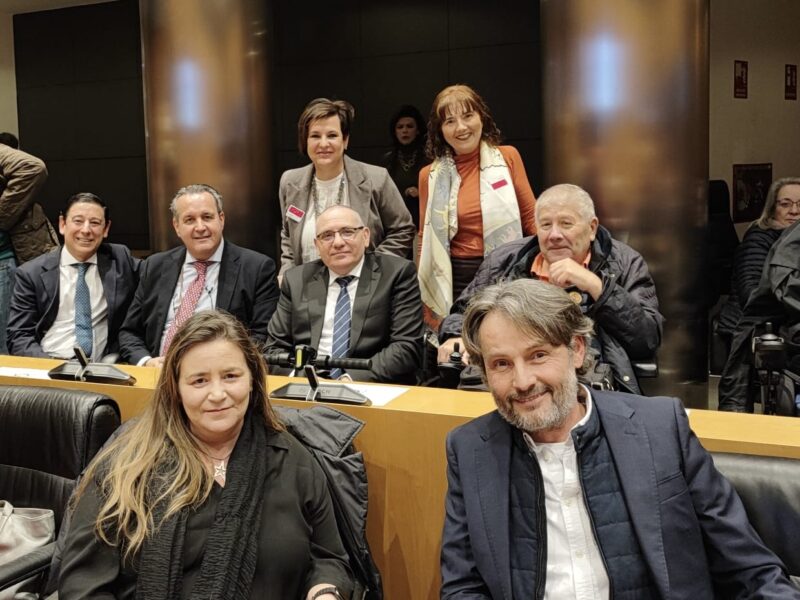 Acto de presentación del Cupón de la ONCE conmemorativo de la reforma del Artículo 49 de la Constitución Española, en el Congreso de