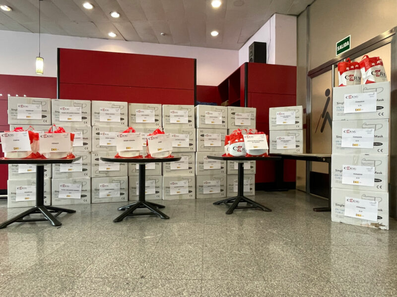 Reparto de 70.000 mascarillas a Entidades de la discapacidad, entregadas por la Delegación del Gobierno en Madrid, y facilitadas por el Ministerio de Sanidad al movimiento CERMI