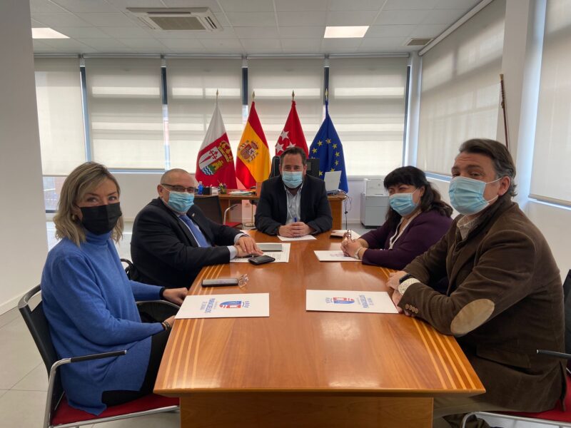 Reunión con el alcalde de Paracuellos de Jarama