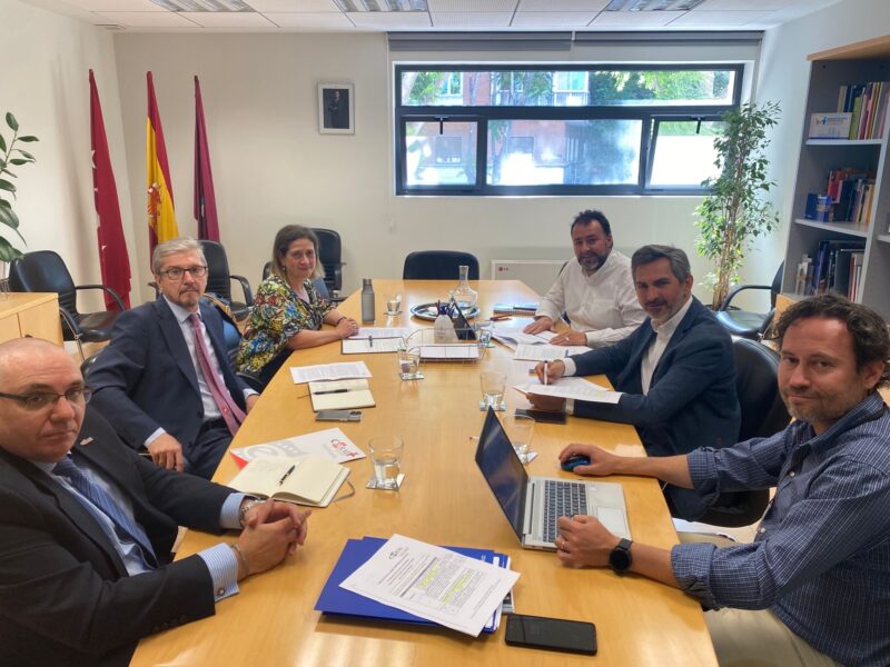 Reunión con el Delegado de Familias, Igualdad y Bienestar Social del Ayuntamiento de Madrid
