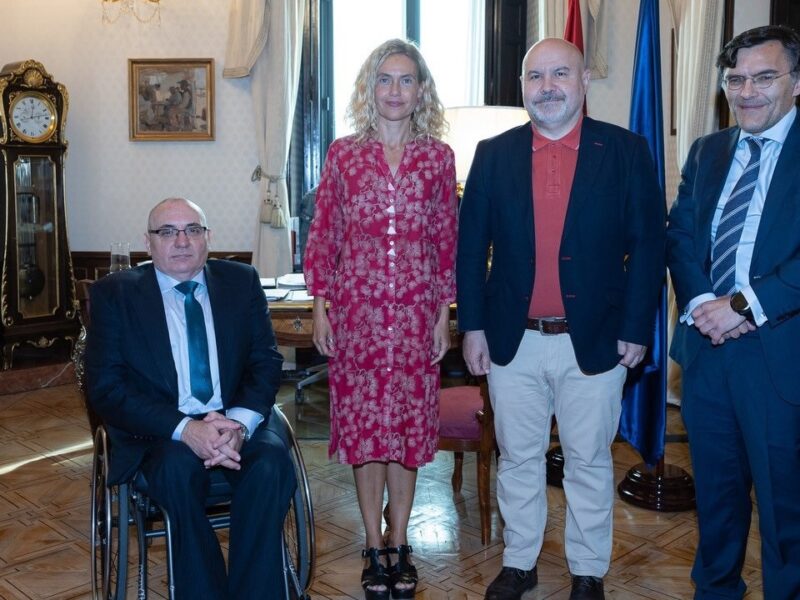 Reunión con la presidenta del Congreso de los Diputados y CERMI Estatal