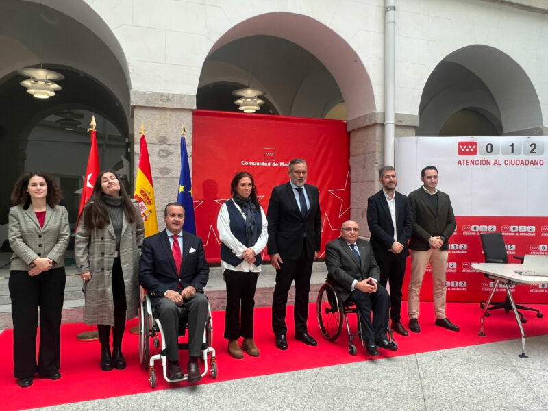 Acto de Presentación del Nuevo Servicio de Atención al Ciudadano en Lengua de Signos, con el consejero de Presidencia, Justicia e Interior de la Comunidad de Madrid