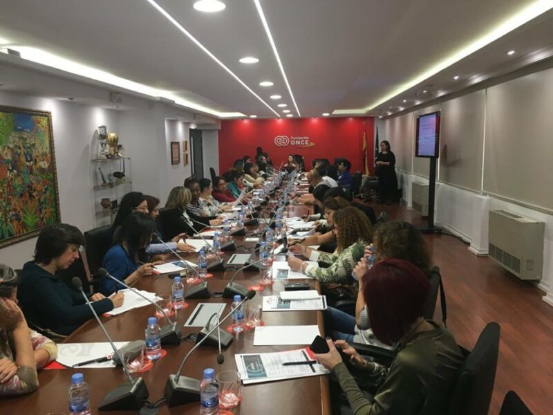 Sesión formativa de sensibilización sobre Sanidad, organizada por CERMI Madrid y el Ayuntamiento de Madrid, con la colaboración de la Fundación ONCE