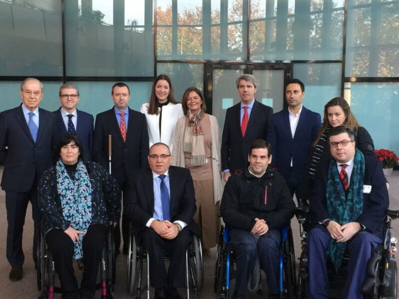 Encuentro del Comité Ejecutivo del CERMI Comunidad de Madrid con el presidente de la Comunidad de Madrid