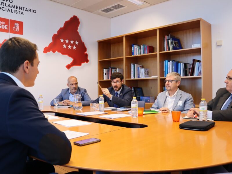 Reunión con Grupo Parlamentario Socialista de la Asamblea de Madrid