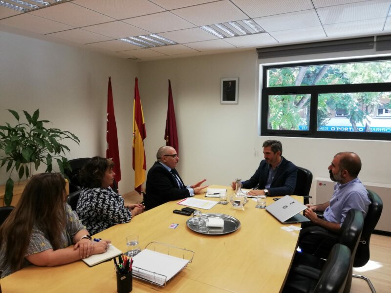 Reunión de trabajo con el delegado de Familias, Igualdad y Bienestar Social del Ayuntamiento de Madrid