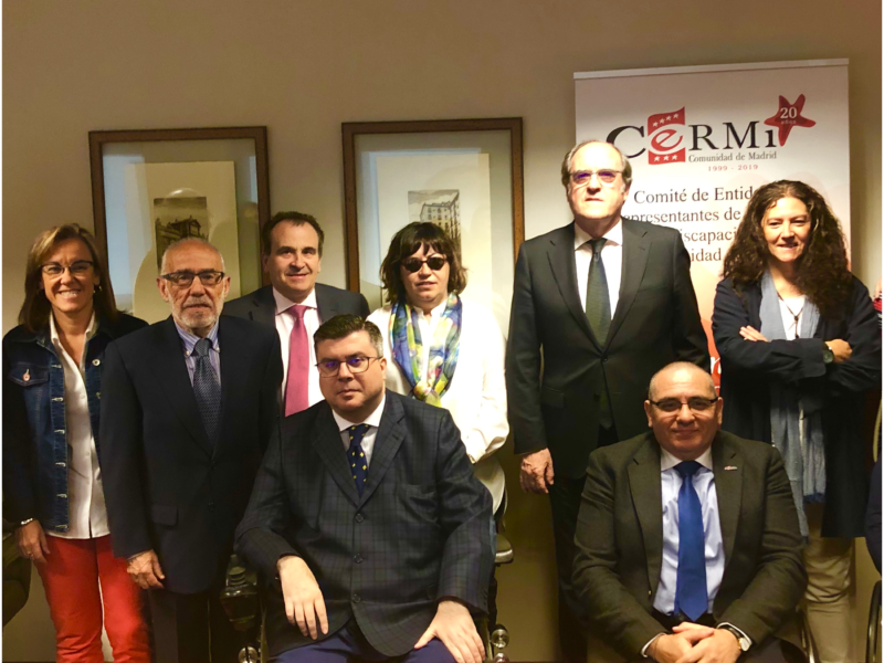 CERMI Madrid mantiene un encuentro con la candidato del PSOE a la Presidencia de la Comunidad