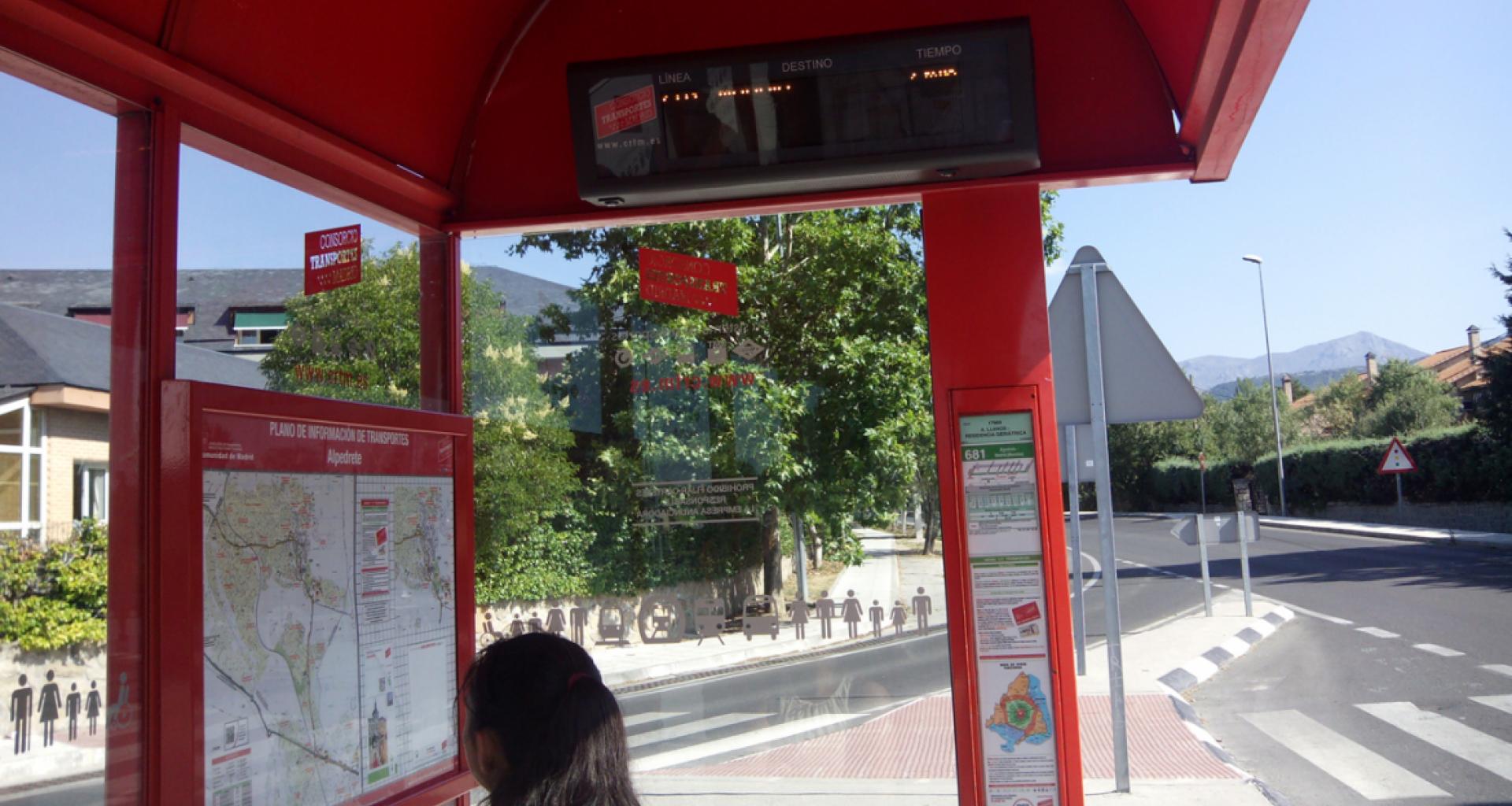 Marquesina de bus interurbano, foto de la Comunidad de Madrid