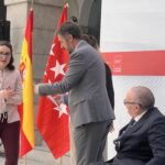Acto del entrega del texto accesible del nuevo A49 de la CE de CERMI Comunidad de Madrid a la Comunidad de Madrid