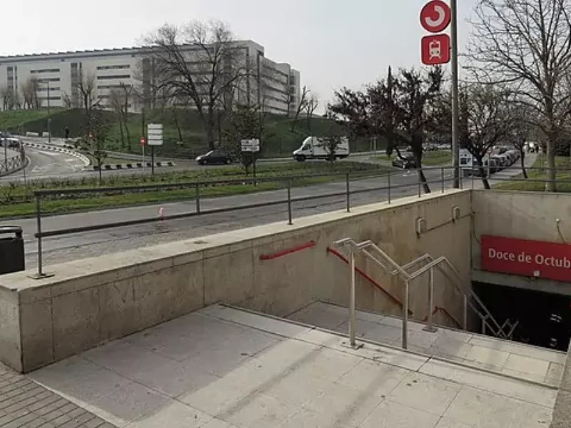 Adif licita obras para hacer accesibles las estaciones de cercanías Doce de Octubre y Puente Alcocer, en Madrid