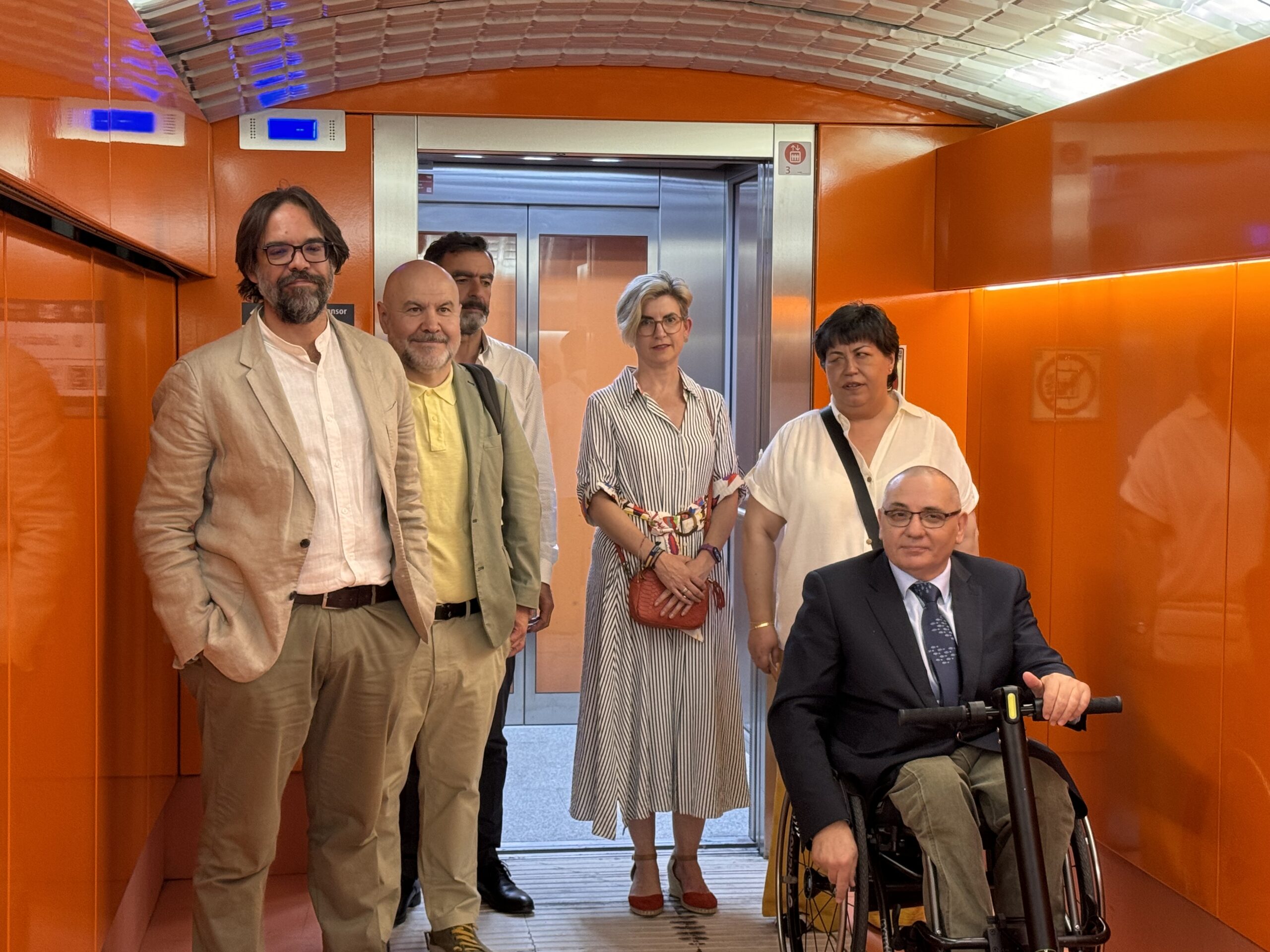 Visita a la Estación de Cercanías Madrid de Recoletos, con el Ministerio de Transporte y Movilidad Sostenible, ADIF y CERMI Estatal